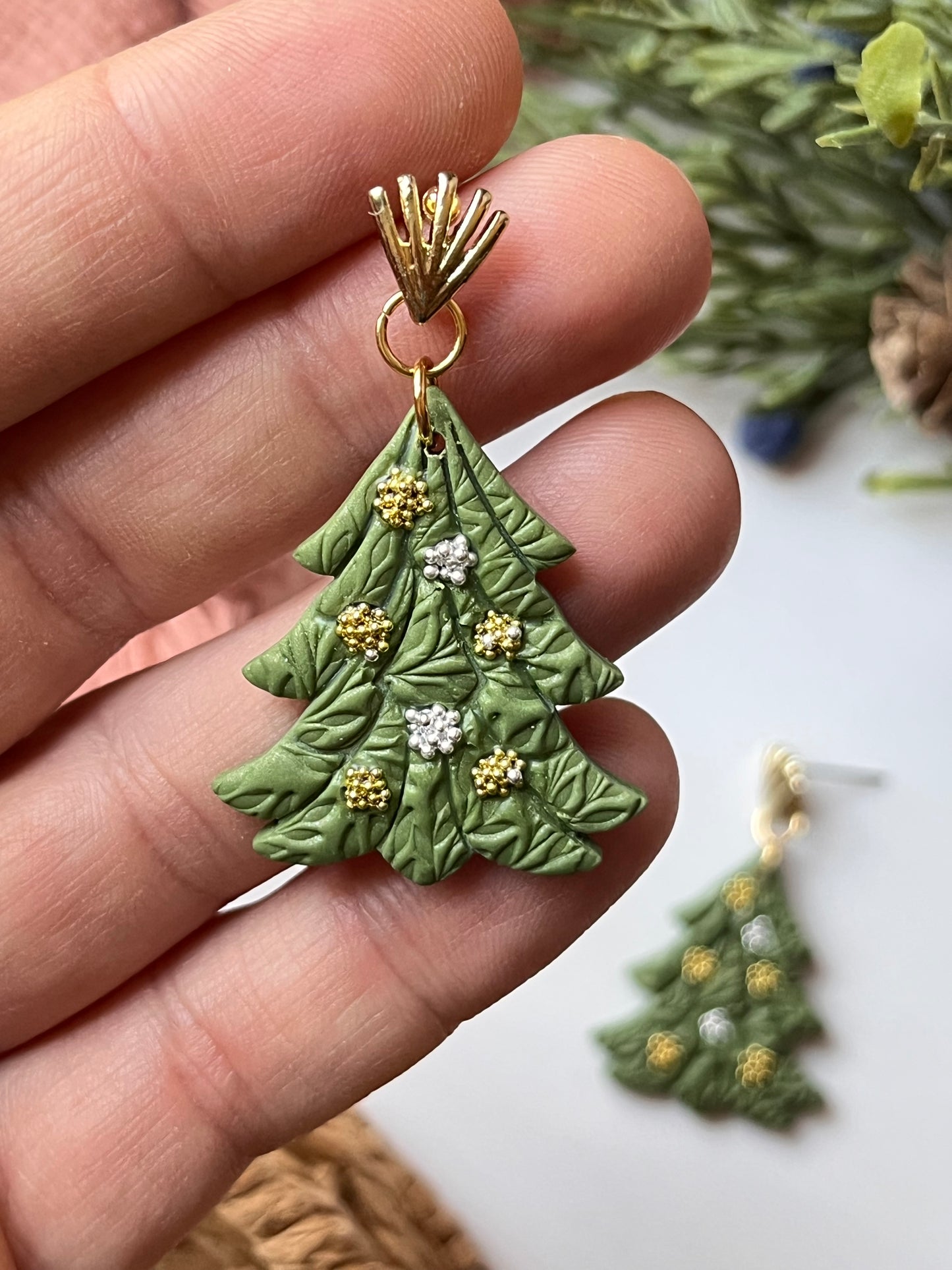 Green Pearl Fancy  Textured Tree Dangle w/ Gold Stud